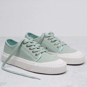 🔸️NIB Guffy Olive Green The Spicewood Canvas Sneakers Size 8